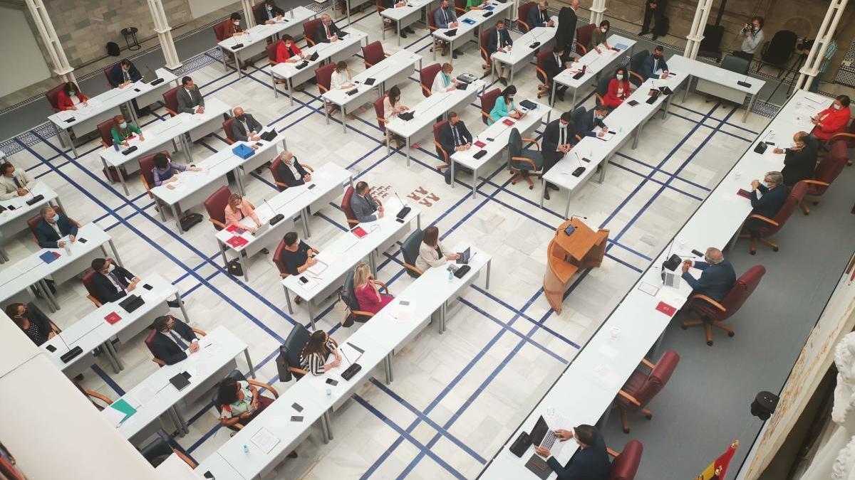 Fernando López Miras, durante la sesión de control de este miércoles.