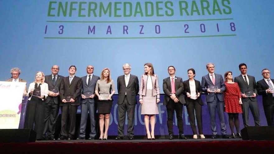 Doña Letizia, en el centro, durante el acto organizado ayer por la Feder.