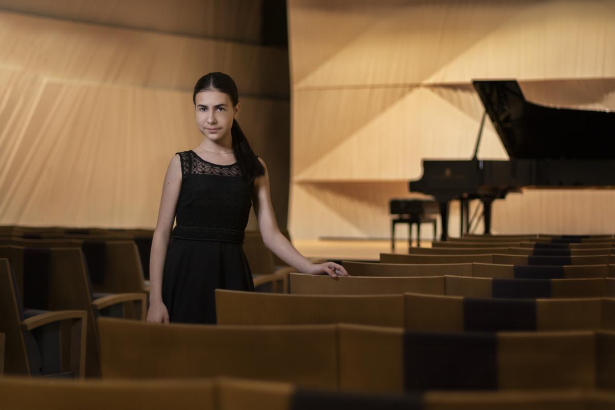 Alexandra Dovgan, la joven pianista rusa, considerada una niña prodigio