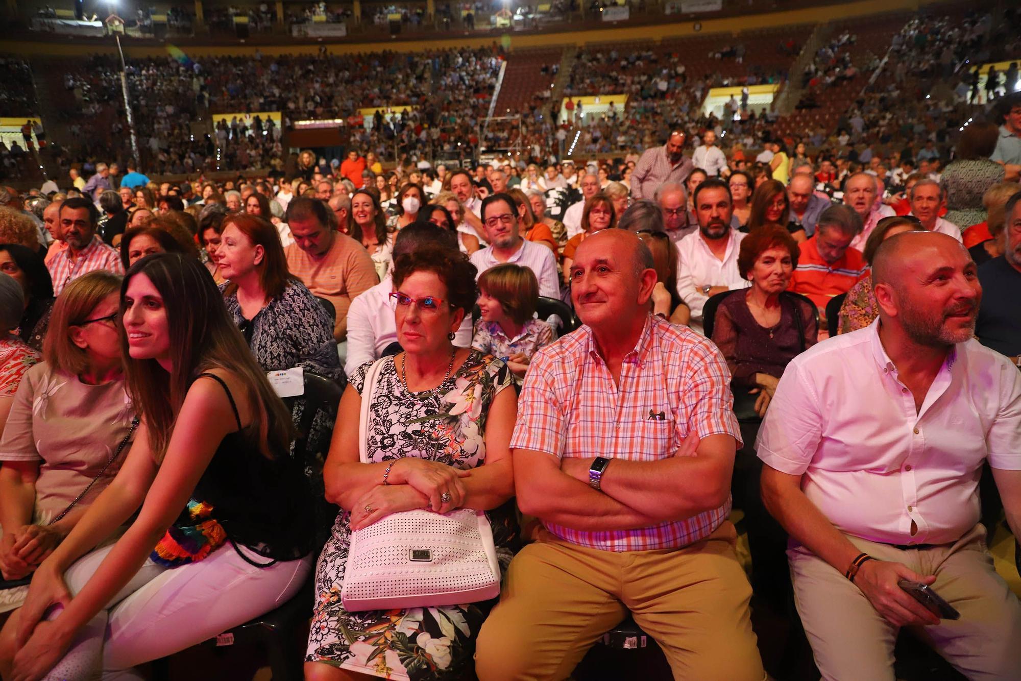 Córdoba disfruta con un Raphael incombustible