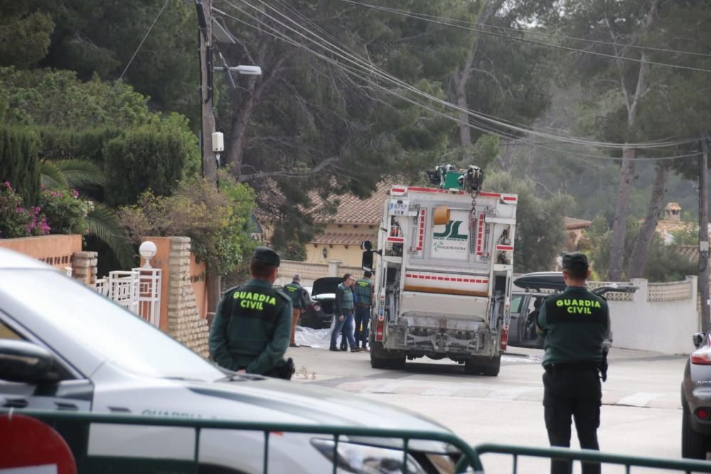 Investigan la muerte de una mujer hallada en un contenedor en Moraira