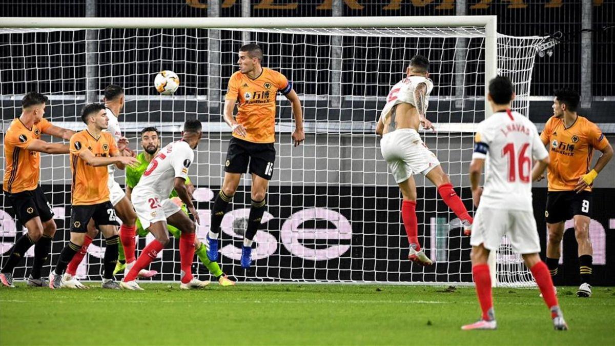 José Castro vibró con el gol de Ocampos que clasificó al Sevilla