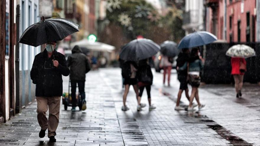 Aviso amarillo por tormentas y viento en Tenerife