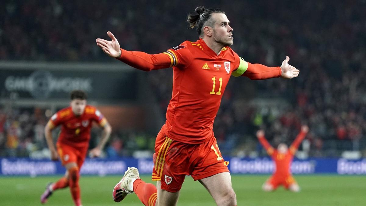 Bale celebra su segundo gol ante Austria en Cardiff.