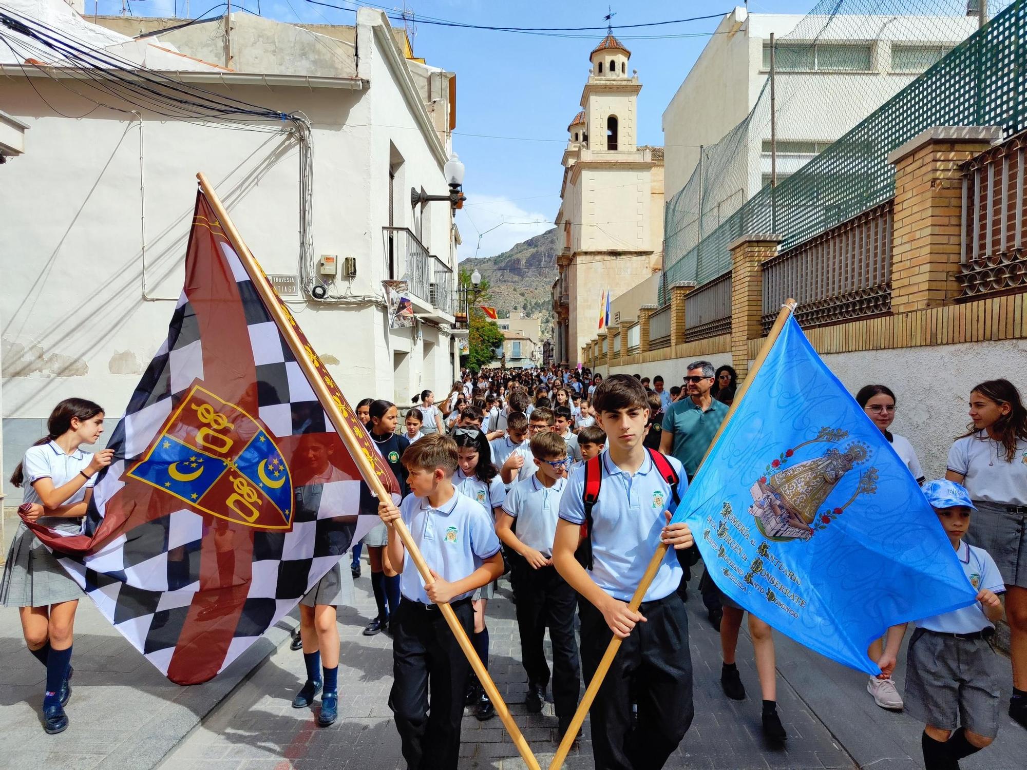 Romería desde el Colegio Santo Domingo de Orihuela al Santuario de Nuestra Señora de Monserrate