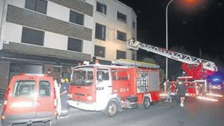 Un fuego en las oficinas de Gómez en Puerta Nueva queda en un susto