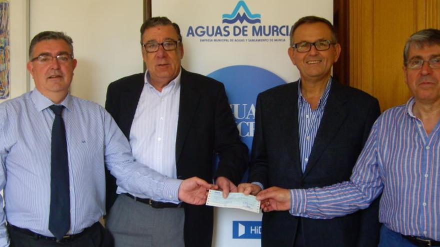 Aguas de Murcia y sus trabajadores apoyan al Banco de Alimentos