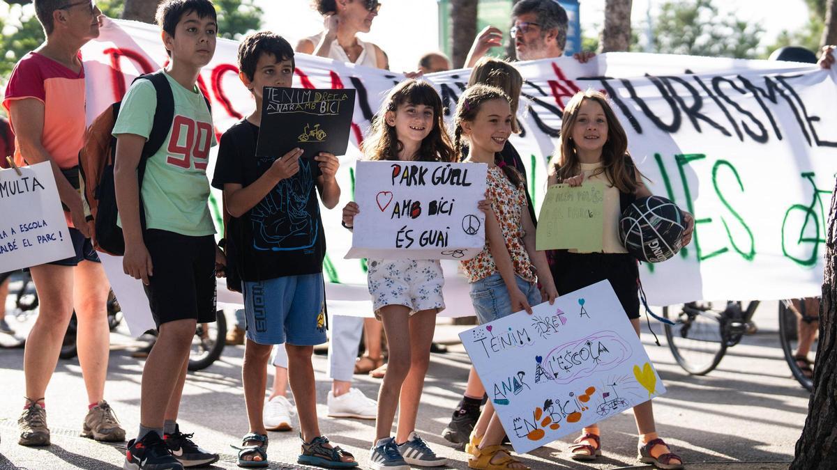 Doblete de protestas en Vallcarca para salvaguardar zonas verdes