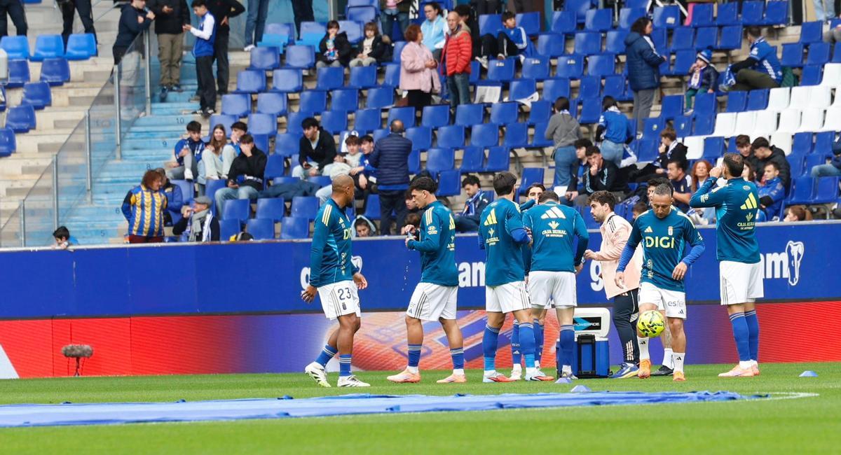 Las imágenes del partido entre el Real Oviedo y el Rayo Vallecano en el ...