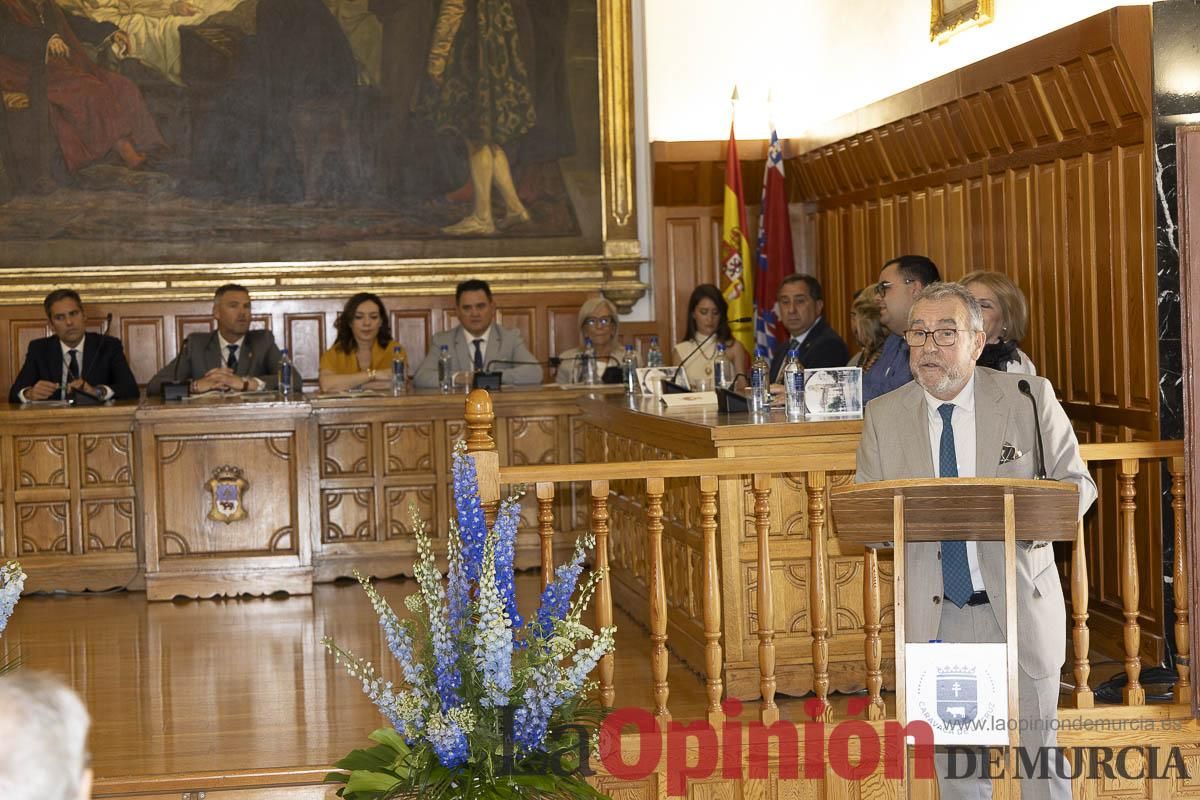 Así se ha vivido el emocionante acto del nombramiento de 'Hijo Predilecto' de Caravaca al doctor Juan Manuel Laborda