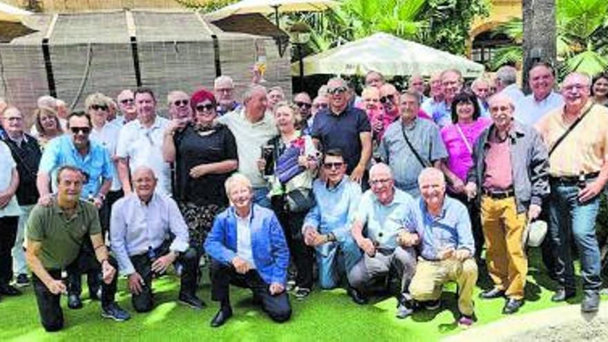 Emotivo reencuentro de extrabajadores de Liwe Española S.A