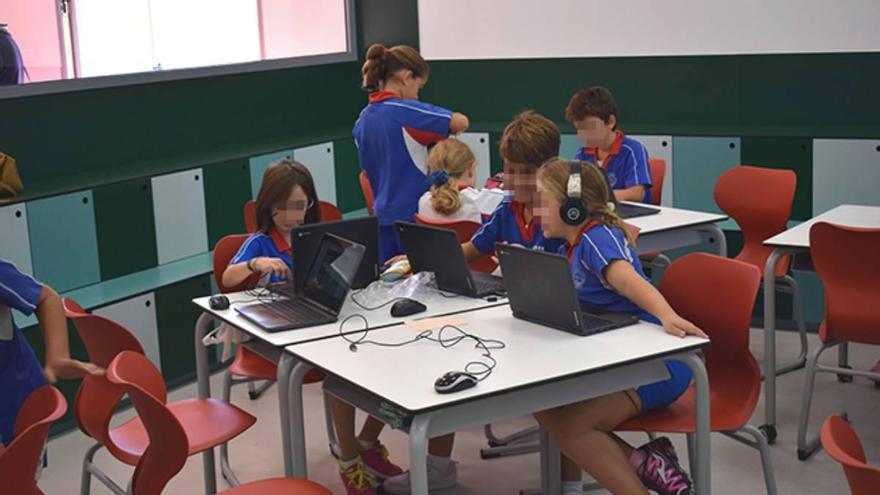 Un colegio de Alicante participa en un programa nacional para crear una educación inclusiva a través de materiales, vídeos o pictogramas