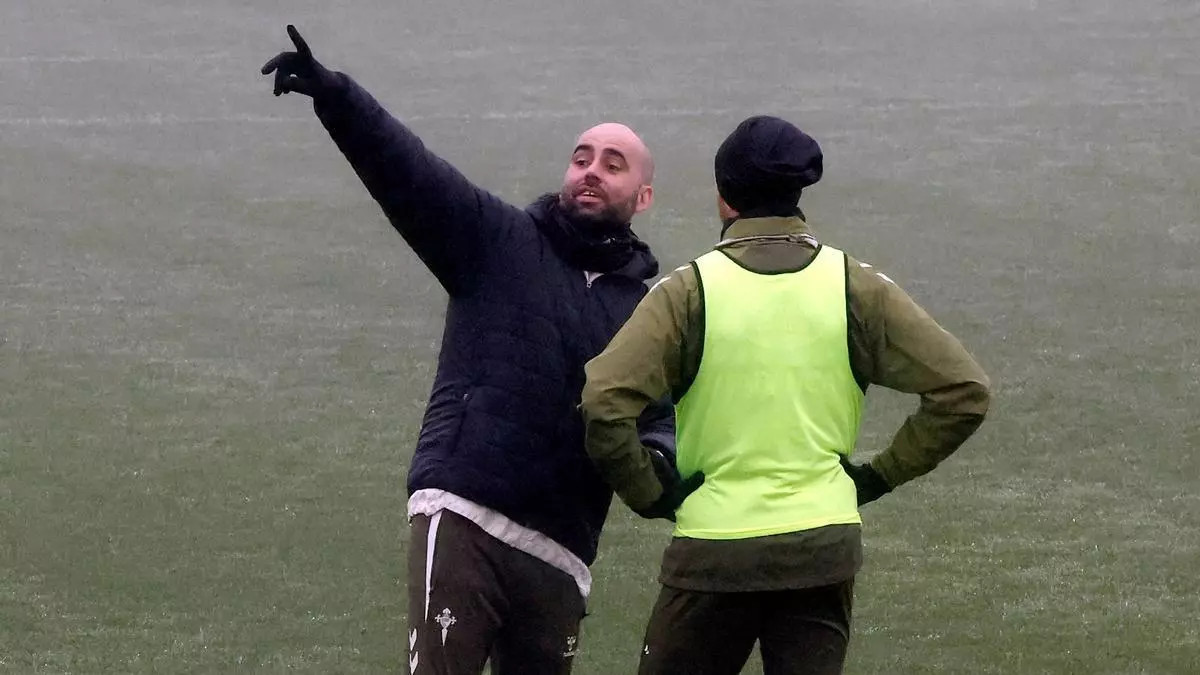 Giráldez: «El Betis es el máximo favorito para finalizar en quinta posición»