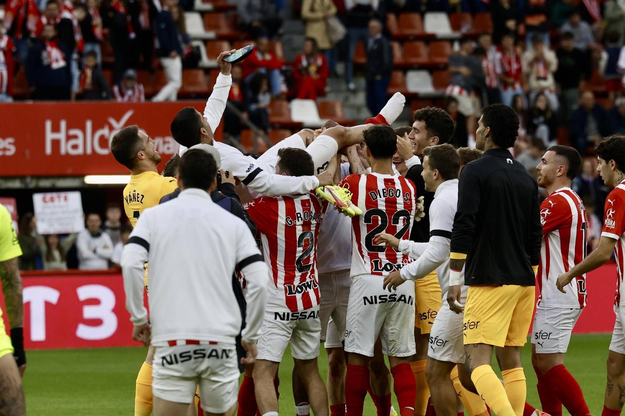 Cote y un adiós de película: así fue la despedida del Sporting a José Ángel