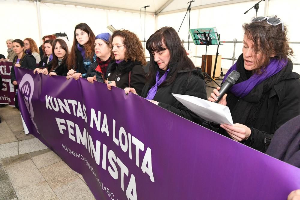 Colectivos feministas se concentran en la Fábrica de Tabacos en una "huelga sin precedentes"