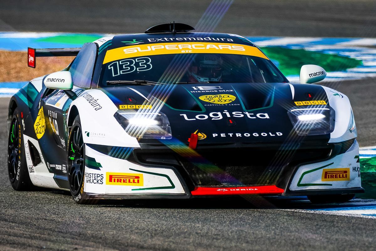 El Ligier de Santos e Ibiras, en acción.