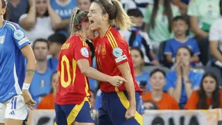 Una España espesa gana a Italia y pasa a cuartos como primera de grupo (1-3)