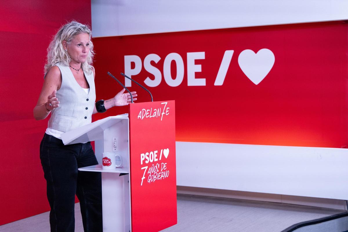 Montse Mínguez, este lunes en la sede del PSOE.