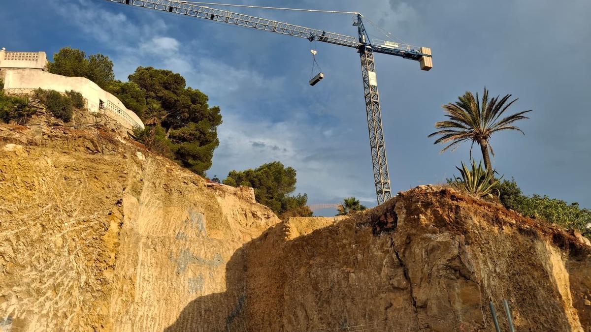 Otro zarpazo en el acantilado de Xàbia