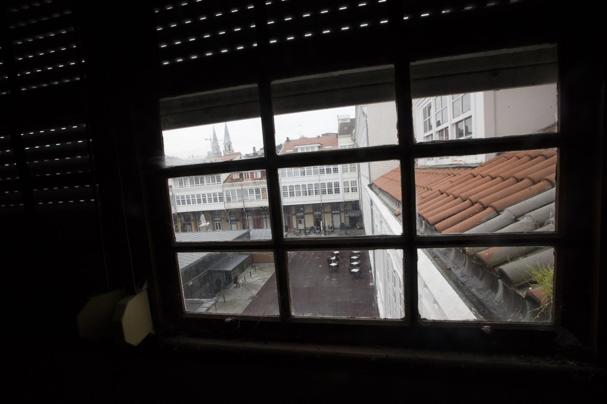 El interior del edificio del Café Colón, al desnudo