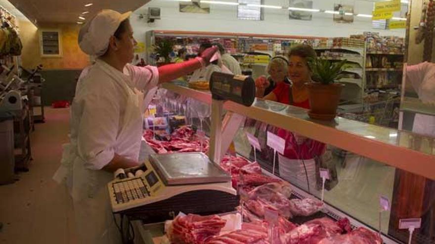 La carnicería es una de las áreas más valorada por el cliente. // A. Irago