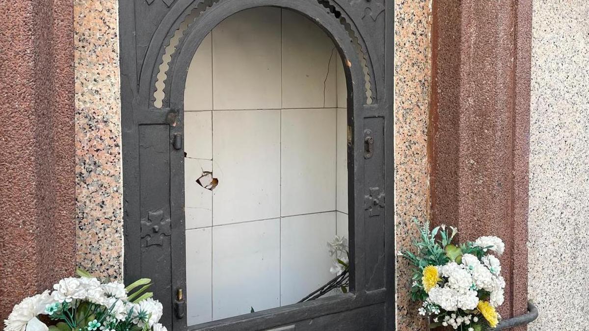 L'estat de la capella de Nostra Senyora dels Dolors que hi ha al carrer de l'Arquitecte Montagut