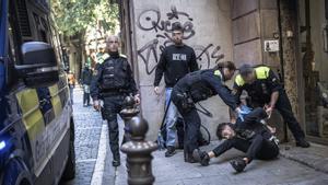 Catalunya farà més controls d’armes blanques en parcs i zones de lleure