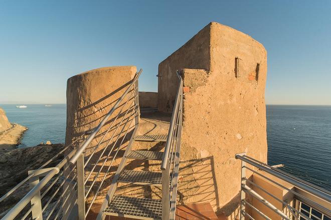 10 alojamientos singulares Torre de la Garrofa Almería