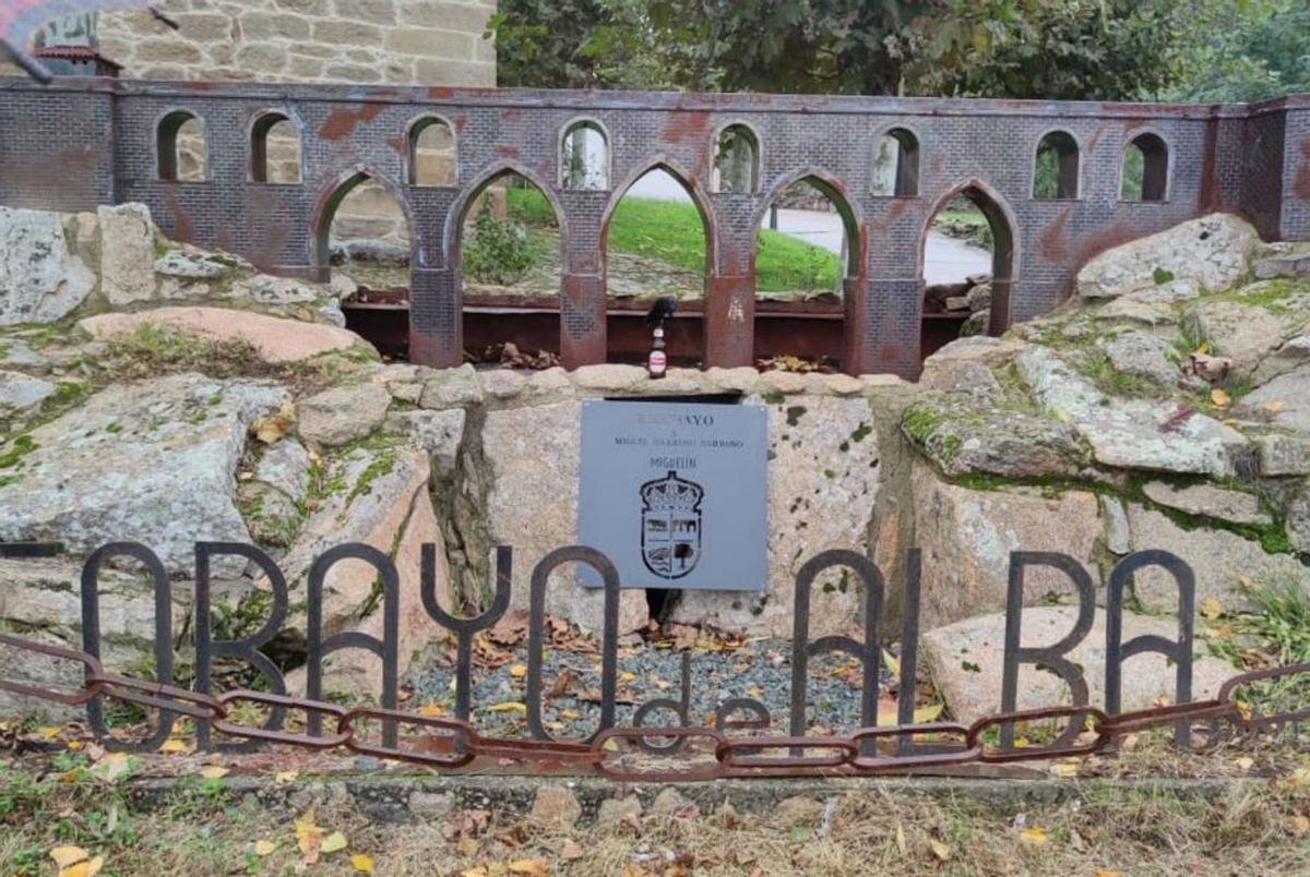 Maqueta del puente romano de Ricobayo, desaparecido. | Ch. S.