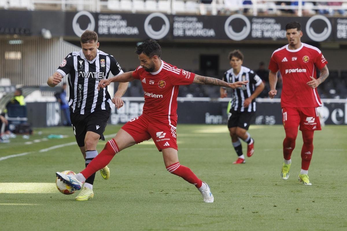 La épica victoria que acerca al Cartagena al play off frente al Nástic, en imágenes