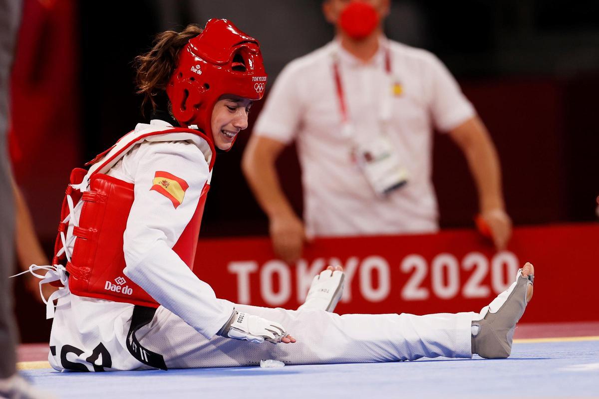 Adriana Cerezo, plata en taekwondo, primera medallista española Adriana Cerezo, plata en taekwondo, primera medallista española