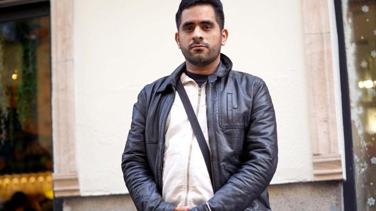 Arnoldo Lara, emigrante venezolano llegado a Madrid hace tres meses: "Venezuela va de mal en peor. El venezolano medio está cansado y desesperado, y solo tienen una ilusión: poder emigrar algún día".