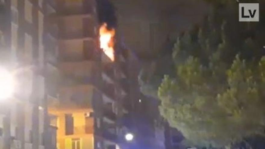 Pavoroso incendio en una vivienda de Mislata