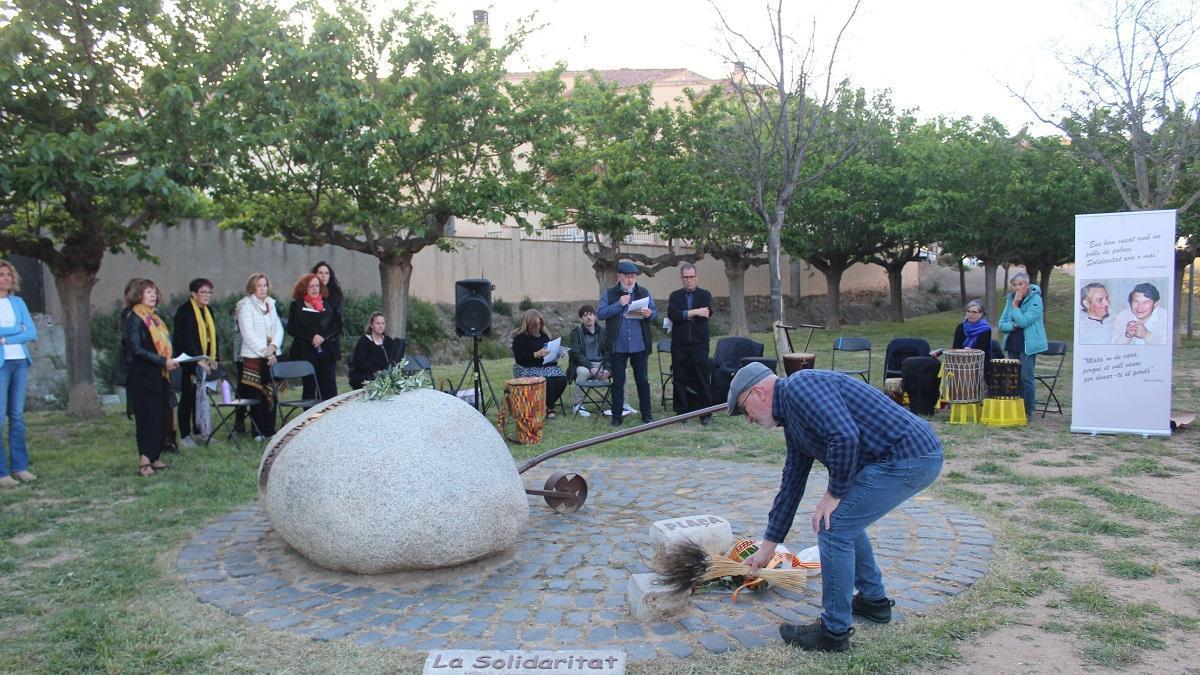 Homenatge a Quim Vallmajó a la plaça de la Solidaritat de Figueres