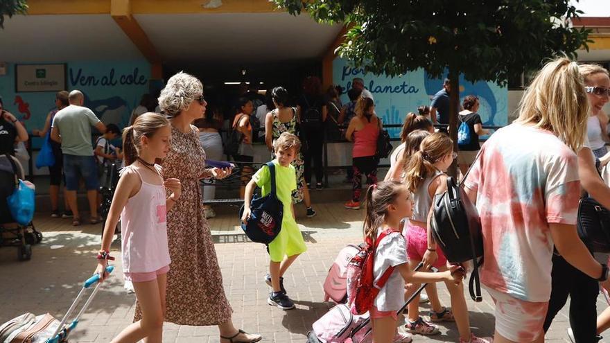 El Ayuntamiento baraja instalar carpas en los colegios de Córdoba para reducir el calor