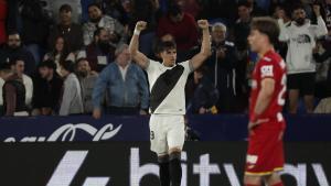 Carlos Espí celebra el gol del triunfo del Levante.