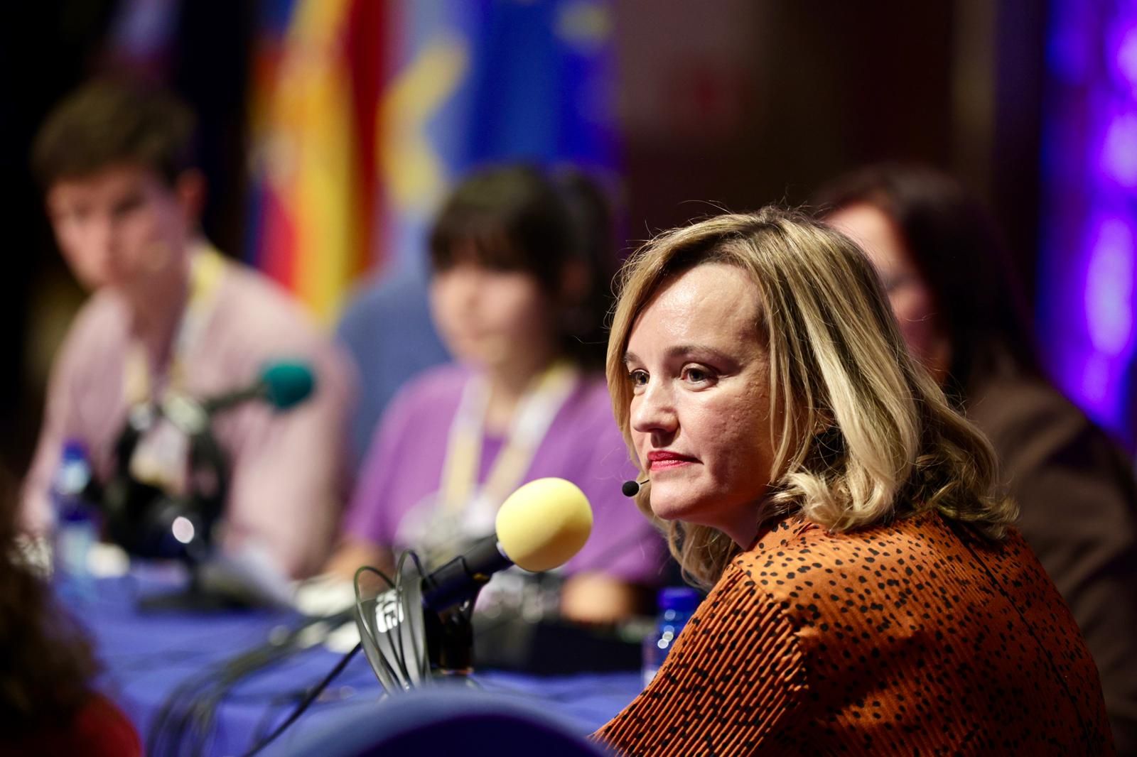 EN IMÁGENES: La ministra de Educación inaugura el Congreso Nacional de Radio Escolar en Oviedo