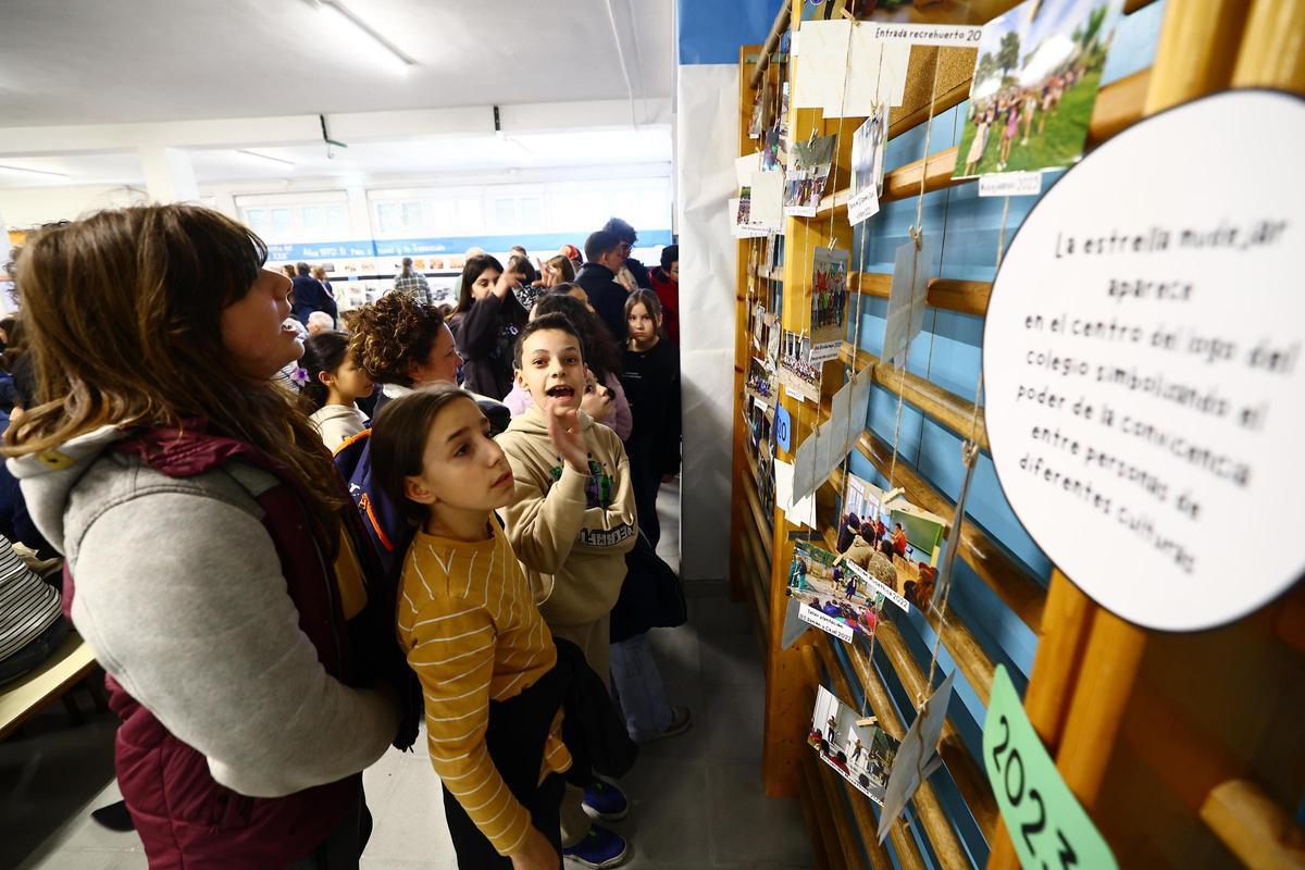 El CEIP Aljafería de Zaragoza cumple 100 años. El CEIP Aljafería de Zaragoza cumple 100 años.