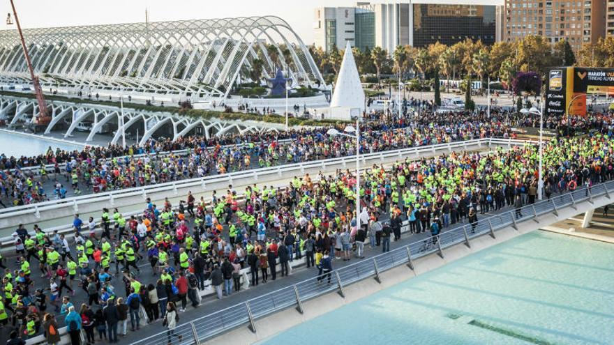 Salida del Maratón y 10K Valencia Trinidad Alfonso EDP