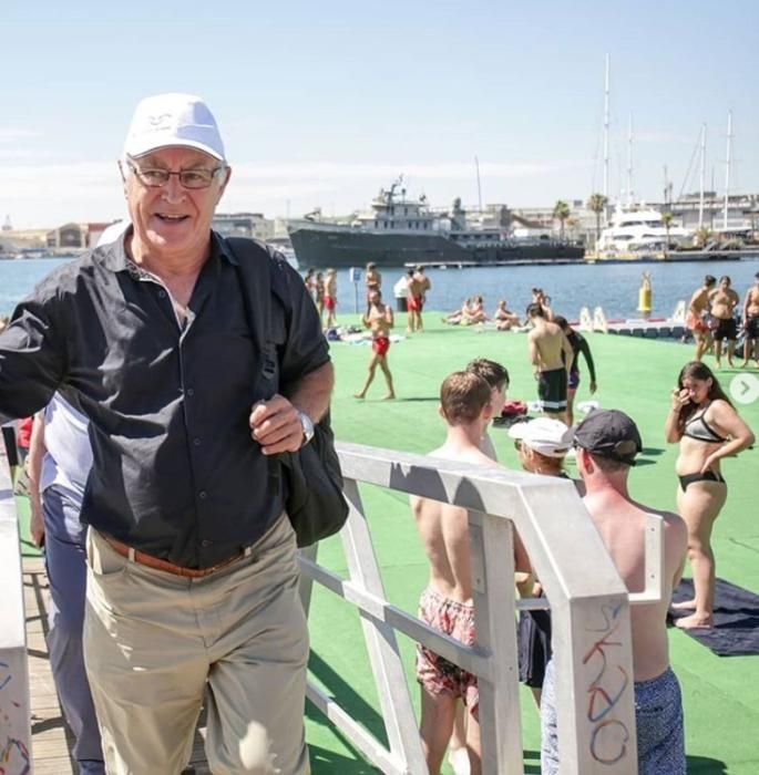 Joan Ribó visita la piscina natural de la Marina de València