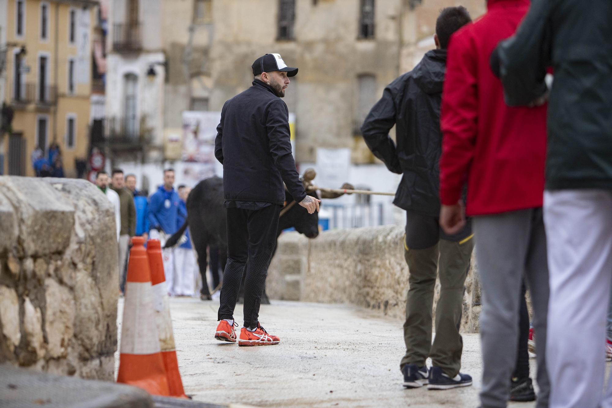 El "Bou en corda" vuelve al Pont Vell de Ontinyent