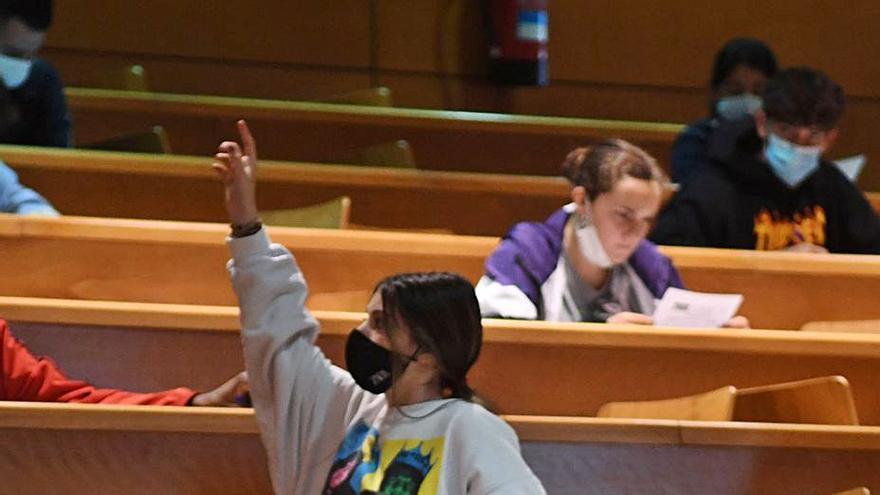 Estudiantes realizan la ABAU el pasado septiembre. |   // C. PARDELLAS