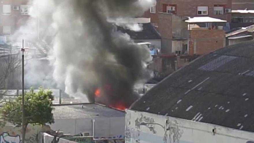 Incendio en las obras del soterramiento en el Barrio del Carmen