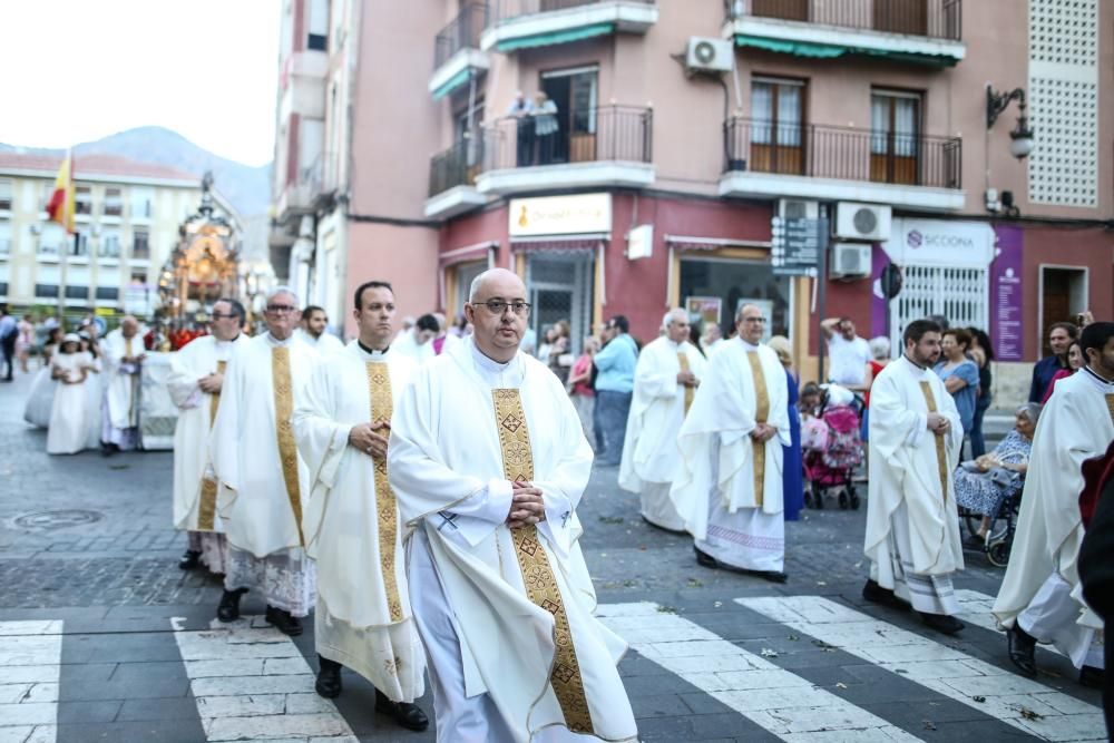 El obispo Jesús Murgui presidió la procesión