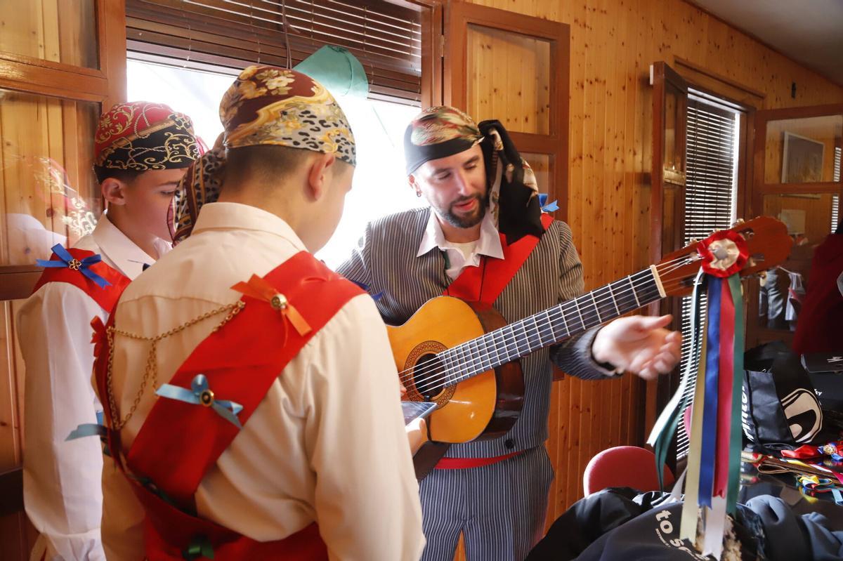 El Baile de los Locos de Fuente Carreteros, en imágenes
