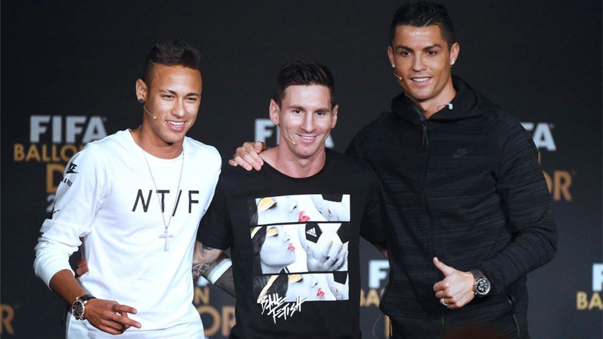Neymar, Messi y Cristiano en una foto de archivo de 2016 en la previa de la gala del FIFA Balón de Oro de ese año