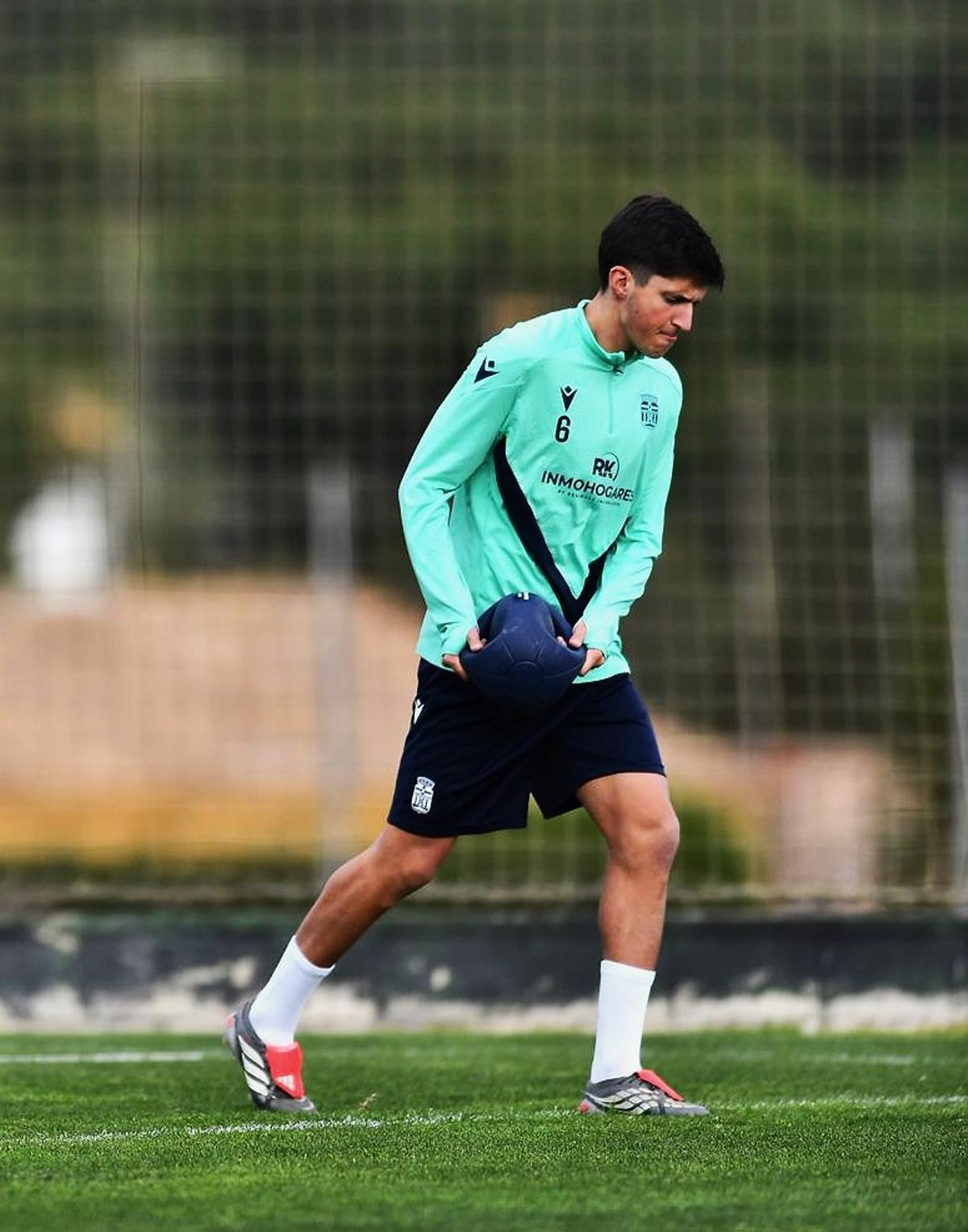 Álex Fidalgo, durante una sesión de trabajo con el Cartagena.