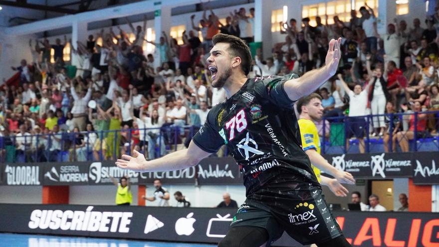 El Ángel Ximénez logra a lo grande la permanencia en la Asobal