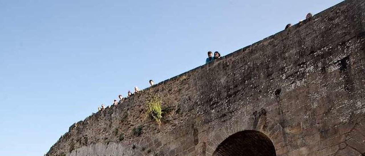 Subasta en 2013, bajo el puente &quot;romano&quot; de Cangas de Onís.