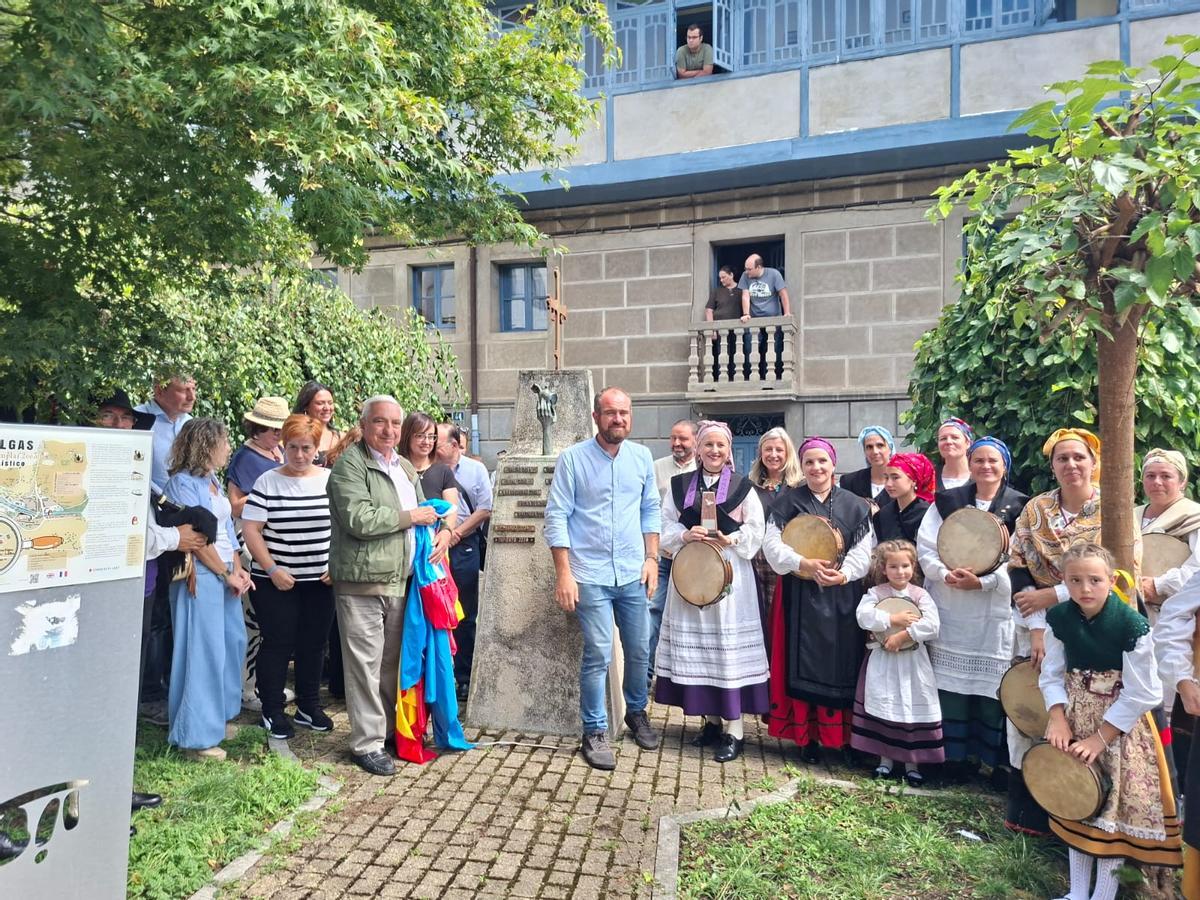 En imágenes: Navelgas celebra el XLIV Día de los Pueblos con un hermanamiento con Infiesto En imágenes: Navelgas celebra el XLIV Día de los Pueblos con un hermanamiento con Infiesto